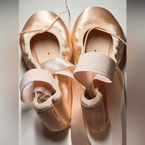 New Bloch Eurostretch Pink Satin Split Sole Pointe Shoes Size 5.5 1X